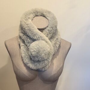 Elegant Gray Faux Fur Scarf